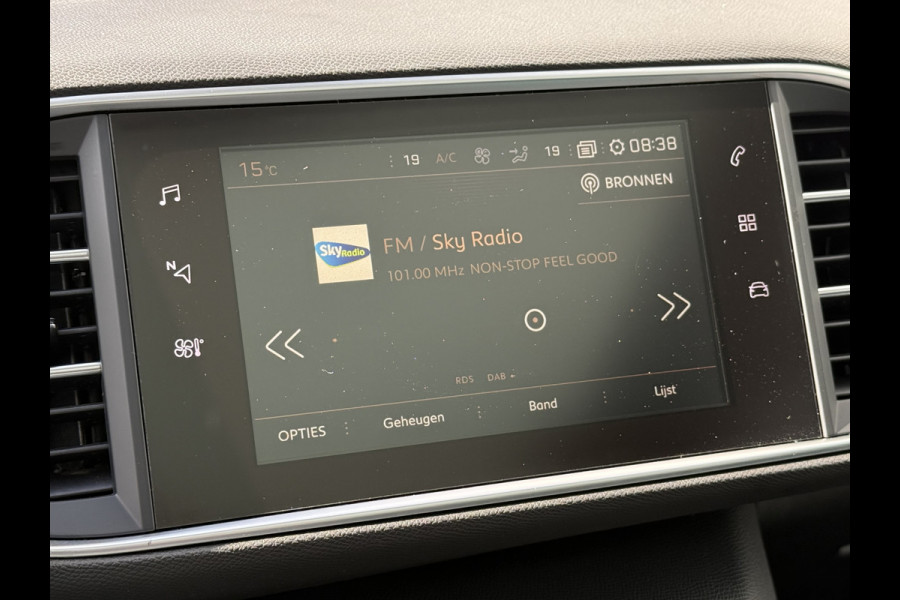 Peugeot 308 SW BWJ 2018 | 1.2PT 111PK Executive | LEER | PANO DAK | CLIMA | NAVI | CRUISE |