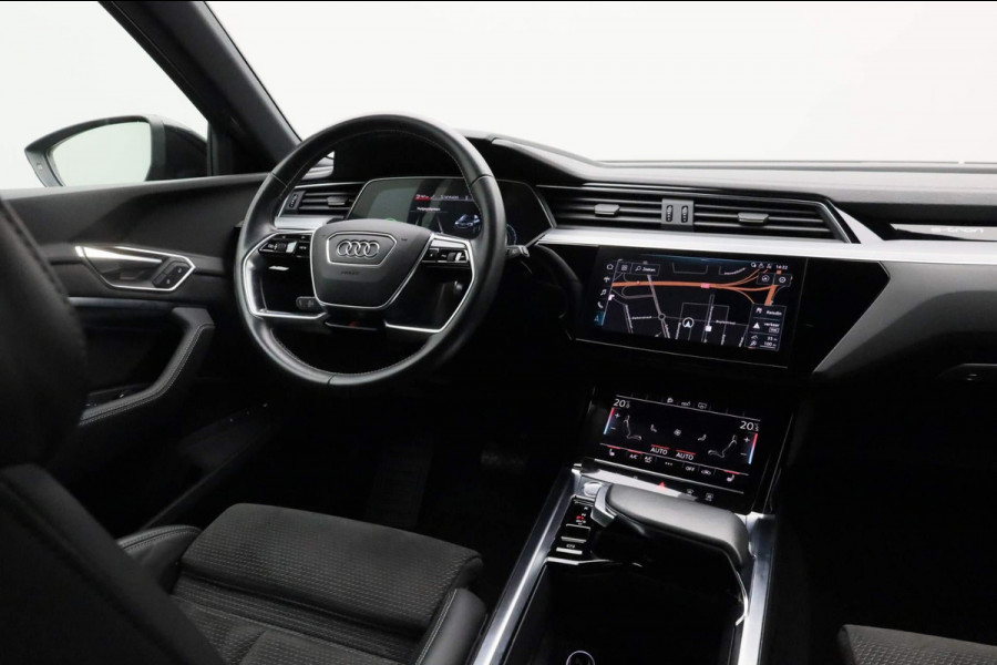 Audi e-tron e-tron 50 quattro Launch edition Black 71 kWh S-Line | Panoramadak | Stoelverwarming | Adaptive Cruise Control | Memory Seat | Parkeersensoren | Keyless | Apple Carplay