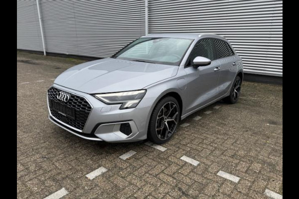 Audi A3 Sportback 40 TFSI e Advanced edition 205PK,Carplay,Virtual,Cruise,LED,Parkcontrol,Stoelverwarming