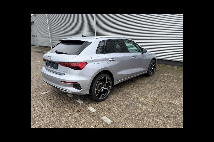 Audi A3 Sportback 40 TFSI e Advanced edition 205PK,Carplay,Virtual,Cruise,LED,Parkcontrol,Stoelverwarming