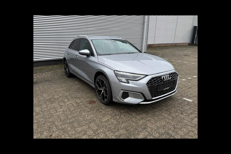 Audi A3 Sportback 40 TFSI e Advanced edition 205PK,Carplay,Virtual,Cruise,LED,Parkcontrol,Stoelverwarming