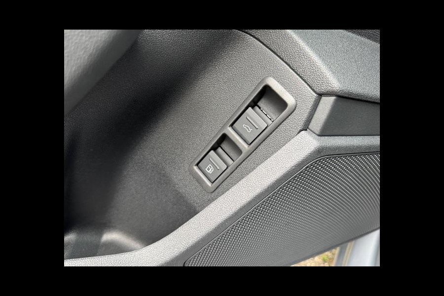 Audi A3 Sportback 40 TFSI e Advanced edition 205PK,Carplay,Virtual,Cruise,LED,Parkcontrol,Stoelverwarming