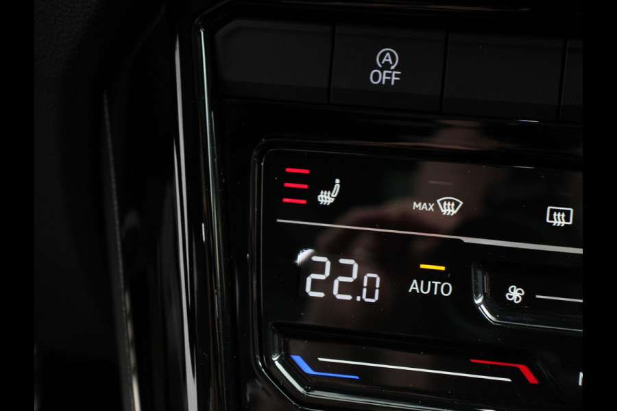 Volkswagen T-Roc 1.5 TSI DSG R-Line+Blackpack Climate control | Adaptieve cruise control | Panoramadak | LED | Navigatie | Achteruitrijcamera | Parkeersensoren | Apple Carplay/ Android Auto | Radio