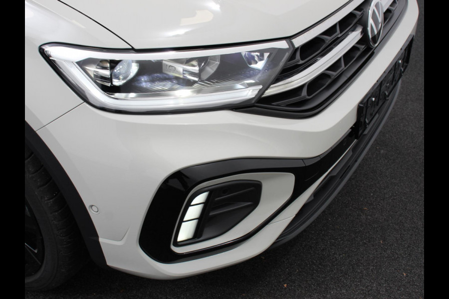 Volkswagen T-Roc 1.5 TSI DSG R-Line+Blackpack Climate control | Adaptieve cruise control | Panoramadak | LED | Navigatie | Achteruitrijcamera | Parkeersensoren | Apple Carplay/ Android Auto | Radio