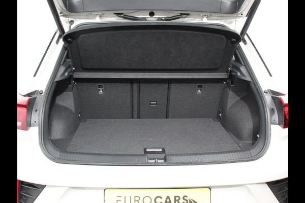 Volkswagen T-Roc 1.5 TSI DSG R-Line+Blackpack Climate control | Adaptieve cruise control | Panoramadak | LED | Navigatie | Achteruitrijcamera | Parkeersensoren | Apple Carplay/ Android Auto | Radio