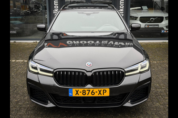 BMW 5 Serie Touring 530e Business Edition Plus M-Sport |Pano|Comfortstoelen|Memory|Head Up|Laser