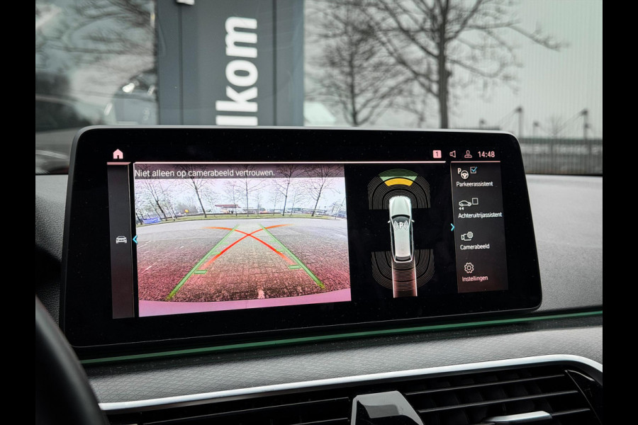 BMW 5 Serie Touring 530e Business Edition Plus M-Sport |Pano|Comfortstoelen|Memory|Head Up|Laser