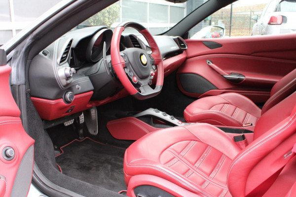 Ferrari 488 3.9 GTB HELE