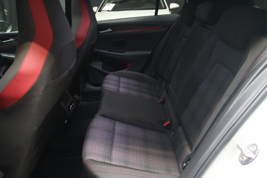 Volkswagen Golf 2.0 TSI GTI IQ LED-PANO-BTW