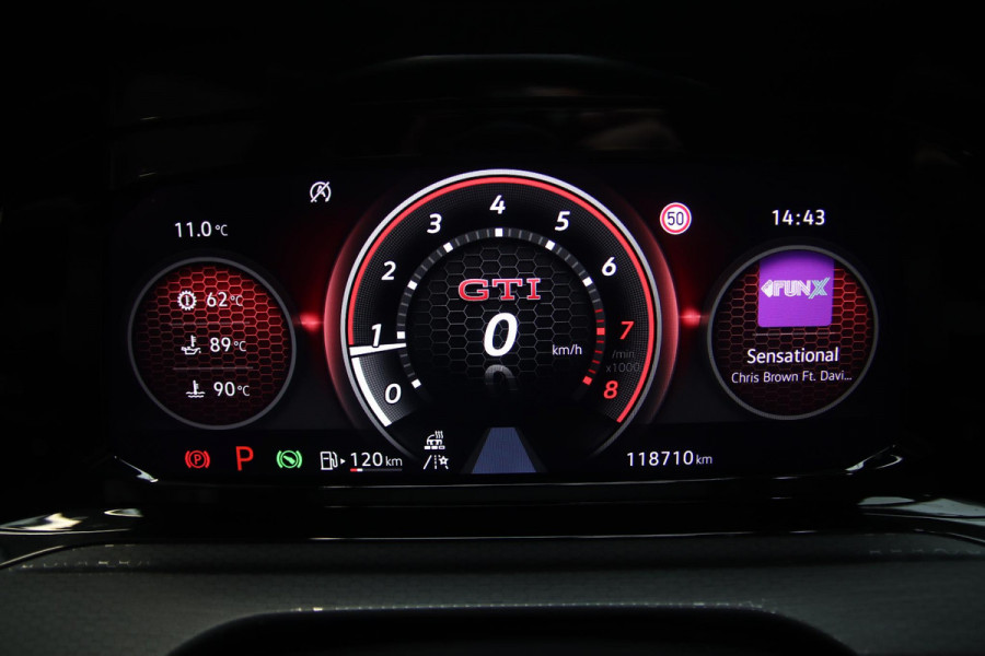 Volkswagen Golf 2.0 TSI GTI IQ LED-PANO-BTW