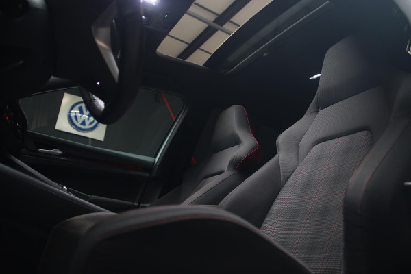 Volkswagen Golf 2.0 TSI GTI IQ LED-PANO-BTW