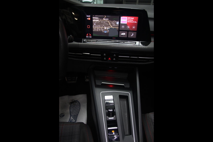 Volkswagen Golf 2.0 TSI GTI IQ LED-PANO-BTW