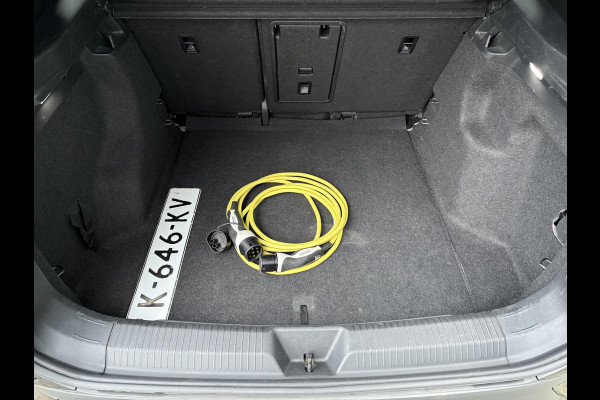 Volkswagen ID.4 Aut. First Edition 77kWh | SoH 85% | Trekhaak | Navi | Camera |