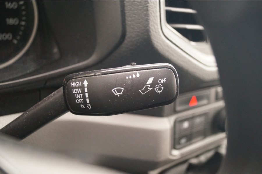 Volkswagen Crafter 35 2.0 TDI 140pk L3-H3 -CAM-PDC-NAVI-CRUISE-DAB-