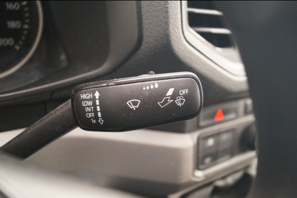 Volkswagen Crafter 35 2.0 TDI 140pk L3-H3 -CAM-PDC-NAVI-CRUISE-DAB-