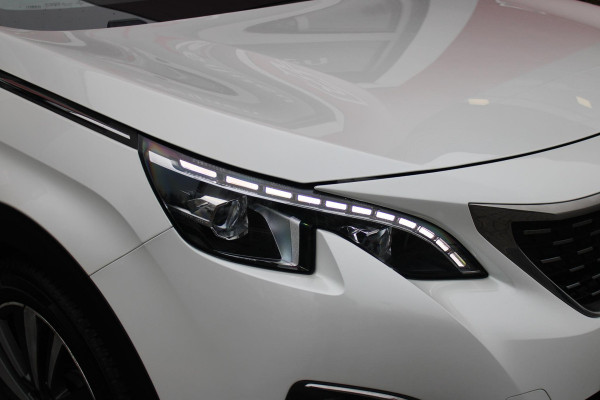 Peugeot 5008 1.2 130PK AUTOMAAT GT-LINE | TREKHAAK | PANORAMA SCHUIF/KANTEL DAK | DAB+ | 7-PERSOONS | DODEHOEK BEWAKING | CAMERA | CRUISE | FULL LED KOPLAMPEN | CLIMA CONTROL | APPLE CARPLAY/ANDROID AUTO | ALL SEASON BANDEN |