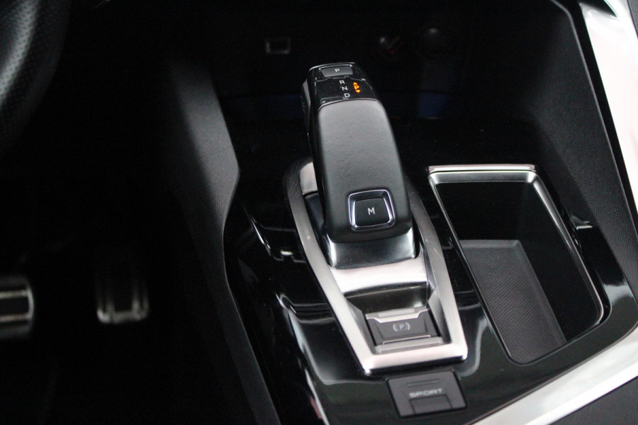 Peugeot 5008 1.2 130PK AUTOMAAT GT-LINE | TREKHAAK | PANORAMA SCHUIF/KANTEL DAK | DAB+ | 7-PERSOONS | DODEHOEK BEWAKING | CAMERA | CRUISE | FULL LED KOPLAMPEN | CLIMA CONTROL | APPLE CARPLAY/ANDROID AUTO | ALL SEASON BANDEN |