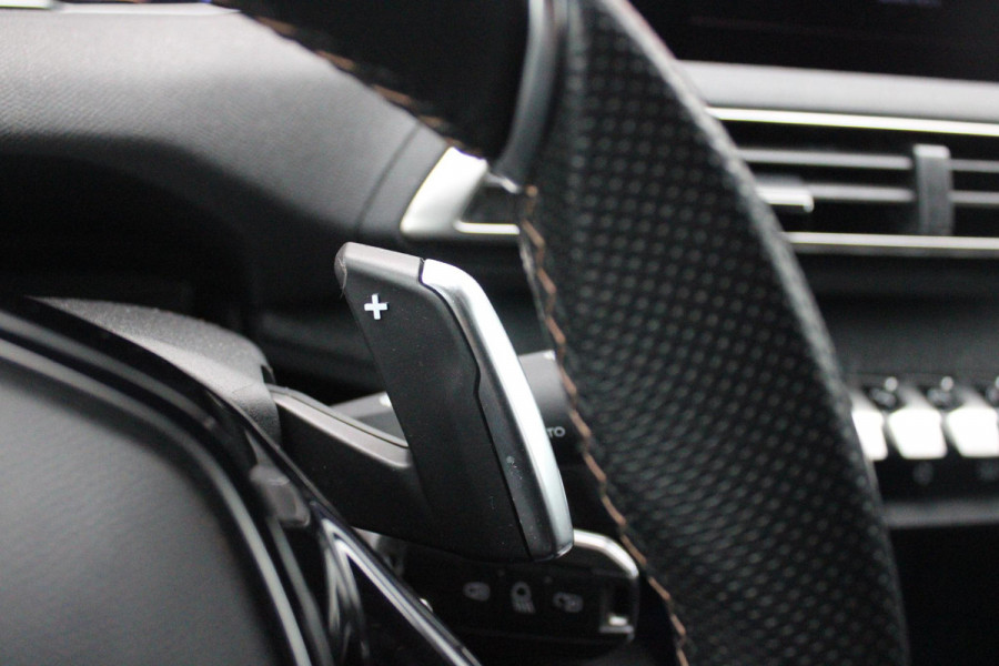 Peugeot 5008 1.2 130PK AUTOMAAT GT-LINE | TREKHAAK | PANORAMA SCHUIF/KANTEL DAK | DAB+ | 7-PERSOONS | DODEHOEK BEWAKING | CAMERA | CRUISE | FULL LED KOPLAMPEN | CLIMA CONTROL | APPLE CARPLAY/ANDROID AUTO | ALL SEASON BANDEN |