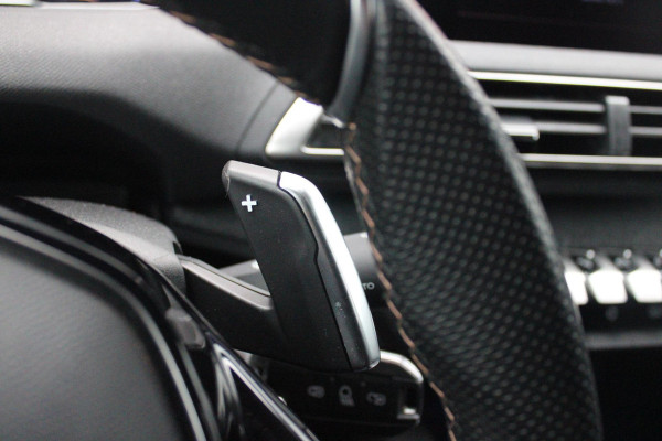 Peugeot 5008 1.2 130PK AUTOMAAT GT-LINE | TREKHAAK | PANORAMA SCHUIF/KANTEL DAK | DAB+ | 7-PERSOONS | DODEHOEK BEWAKING | CAMERA | CRUISE | FULL LED KOPLAMPEN | CLIMA CONTROL | APPLE CARPLAY/ANDROID AUTO | ALL SEASON BANDEN |