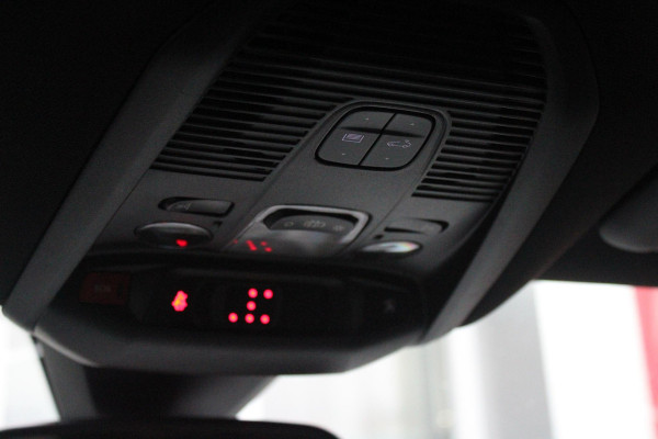 Peugeot 5008 1.2 130PK AUTOMAAT GT-LINE | TREKHAAK | PANORAMA SCHUIF/KANTEL DAK | DAB+ | 7-PERSOONS | DODEHOEK BEWAKING | CAMERA | CRUISE | FULL LED KOPLAMPEN | CLIMA CONTROL | APPLE CARPLAY/ANDROID AUTO | ALL SEASON BANDEN |