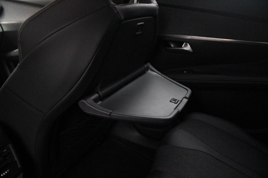 Peugeot 5008 1.2 130PK AUTOMAAT GT-LINE | TREKHAAK | PANORAMA SCHUIF/KANTEL DAK | DAB+ | 7-PERSOONS | DODEHOEK BEWAKING | CAMERA | CRUISE | FULL LED KOPLAMPEN | CLIMA CONTROL | APPLE CARPLAY/ANDROID AUTO | ALL SEASON BANDEN |