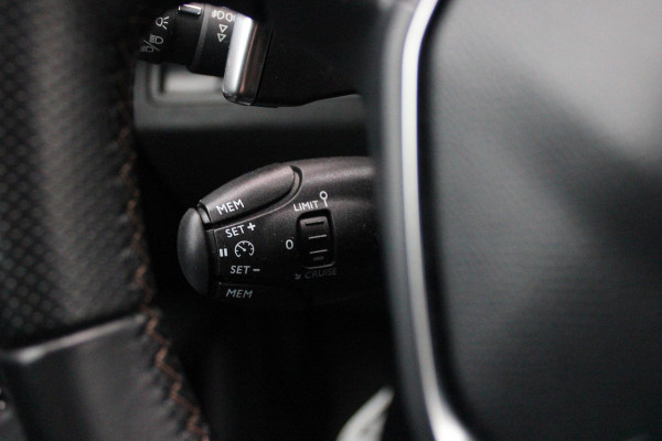 Peugeot 5008 1.2 130PK AUTOMAAT GT-LINE | TREKHAAK | PANORAMA SCHUIF/KANTEL DAK | DAB+ | 7-PERSOONS | DODEHOEK BEWAKING | CAMERA | CRUISE | FULL LED KOPLAMPEN | CLIMA CONTROL | APPLE CARPLAY/ANDROID AUTO | ALL SEASON BANDEN |