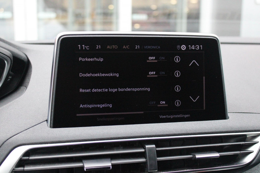 Peugeot 5008 1.2 130PK AUTOMAAT GT-LINE | TREKHAAK | PANORAMA SCHUIF/KANTEL DAK | DAB+ | 7-PERSOONS | DODEHOEK BEWAKING | CAMERA | CRUISE | FULL LED KOPLAMPEN | CLIMA CONTROL | APPLE CARPLAY/ANDROID AUTO | ALL SEASON BANDEN |