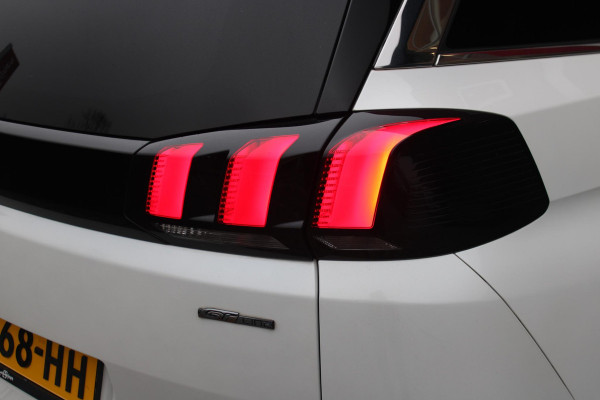 Peugeot 5008 1.2 130PK AUTOMAAT GT-LINE | TREKHAAK | PANORAMA SCHUIF/KANTEL DAK | DAB+ | 7-PERSOONS | DODEHOEK BEWAKING | CAMERA | CRUISE | FULL LED KOPLAMPEN | CLIMA CONTROL | APPLE CARPLAY/ANDROID AUTO | ALL SEASON BANDEN |