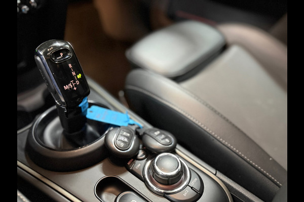 MINI Countryman 1.5 Cooper Northwood | Pano | Piano black | LED | Comfort Pakket | Driving Assistant | Connected Nav. Pakket