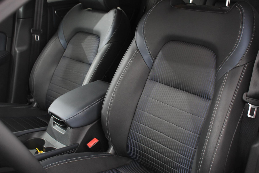 Nissan QASHQAI 1.3 MHEV DIG-T 158pk Xtronic Tekna | Navigatie | Apple Carplay/Android Auto | Parkeersensoren | 360 camera | Adaptive cruise control | Head-up Display | Blind Spot Assist | Elektrische achterklep | Elektrische bestuurderstoel | Stoel-en stuurverwarming | Ledverlichting | Climate Control