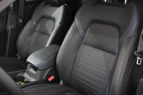 Nissan QASHQAI 1.3 MHEV DIG-T 158pk Xtronic Tekna | Navigatie | Apple Carplay/Android Auto | Parkeersensoren | 360 camera | Adaptive cruise control | Head-up Display | Blind Spot Assist | Elektrische achterklep | Elektrische bestuurderstoel | Stoel-en stuurverwarming | Ledverlichting | Climate Control