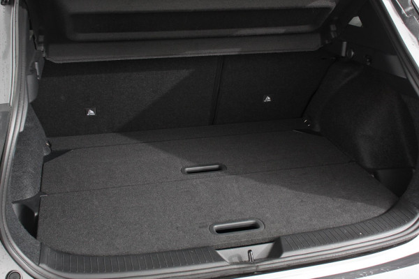 Nissan QASHQAI 1.3 MHEV DIG-T 158pk Xtronic Tekna | Navigatie | Apple Carplay/Android Auto | Parkeersensoren | 360 camera | Adaptive cruise control | Head-up Display | Blind Spot Assist | Elektrische achterklep | Elektrische bestuurderstoel | Stoel-en stuurverwarming | Ledverlichting | Climate Control