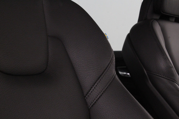 Volvo XC60 2.0 T6 Plug-in hybrid AWD Inscription Pano.schuif/Black Optiek/Leer/Memory/Trekhaak/Wood interior/Plug-in Hybride