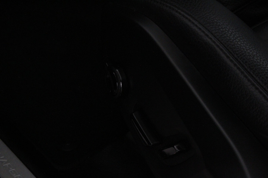 Volvo XC60 2.0 T6 Plug-in hybrid AWD Inscription Pano.schuif/Black Optiek/Leer/Memory/Trekhaak/Wood interior/Plug-in Hybride