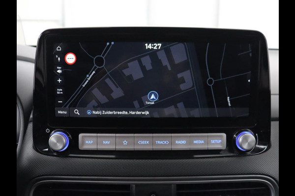 Hyundai Kona EV Premium 64 kWh | SOH 100% | 3 Fase | Stoelventilatie | Leder | Head-Up | Warmtepomp | Trekhaak | Achterbankverwarming | Adaptive cruise | Camera | Carplay | Full LED