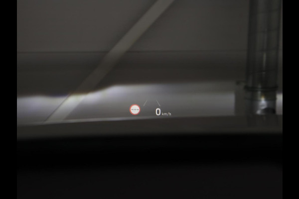 Hyundai Kona EV Premium 64 kWh | SOH 100% | 3 Fase | Stoelventilatie | Leder | Head-Up | Warmtepomp | Trekhaak | Achterbankverwarming | Adaptive cruise | Camera | Carplay | Full LED
