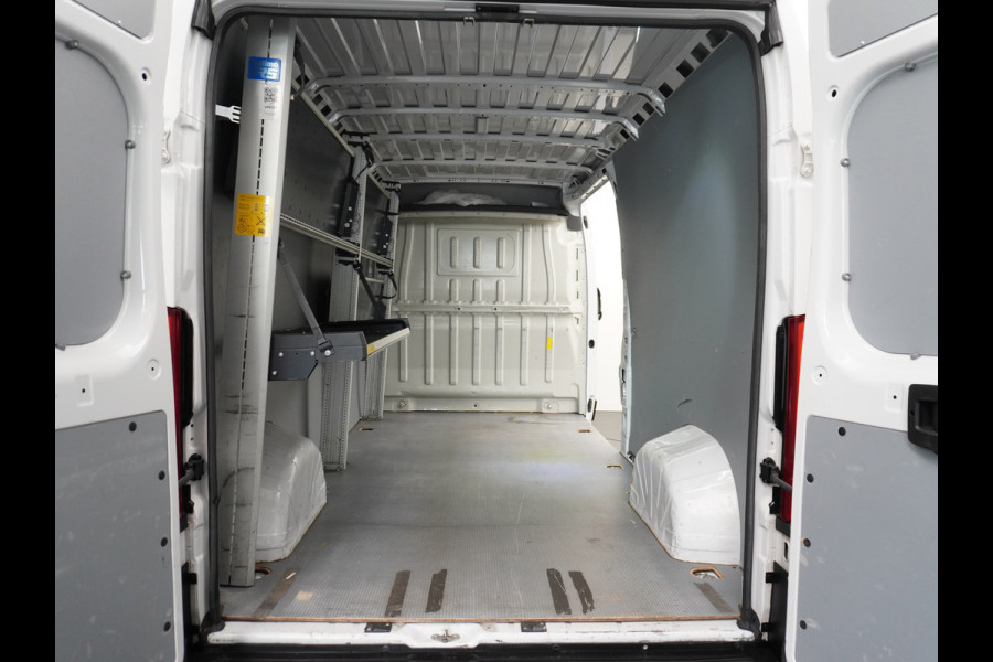 Opel Movano 2.2D 120PK L3H2 3-Persoons Navi DAB+ Airco Cruise Control Bluetooth Edition Treeplank Betonplex Vloer Wandbetimmering Schuifdeur 1e Eigenaar Euro 6