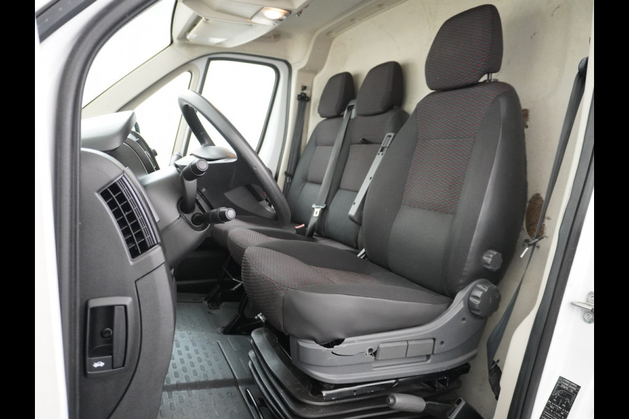 Opel Movano 2.2D 120PK L3H2 3-Persoons Navi DAB+ Airco Cruise Control Bluetooth Edition Treeplank Betonplex Vloer Wandbetimmering Schuifdeur 1e Eigenaar Euro 6