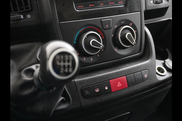 Opel Movano 2.2D 120PK L3H2 3-Persoons Navi DAB+ Airco Cruise Control Bluetooth Edition Treeplank Betonplex Vloer Wandbetimmering Schuifdeur 1e Eigenaar Euro 6