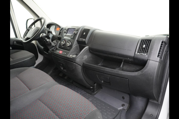 Opel Movano 2.2D 120PK L3H2 3-Persoons Navi DAB+ Airco Cruise Control Bluetooth Edition Treeplank Betonplex Vloer Wandbetimmering Schuifdeur 1e Eigenaar Euro 6