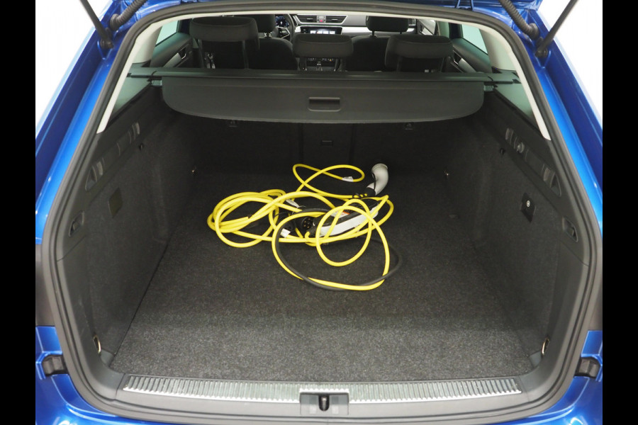 Škoda Superb Combi 1.4 TSI iV 218PK | Panoramadak | Virtual | Adaptive Cruise | Stoelverwarming | DAB | PDC | Carplay