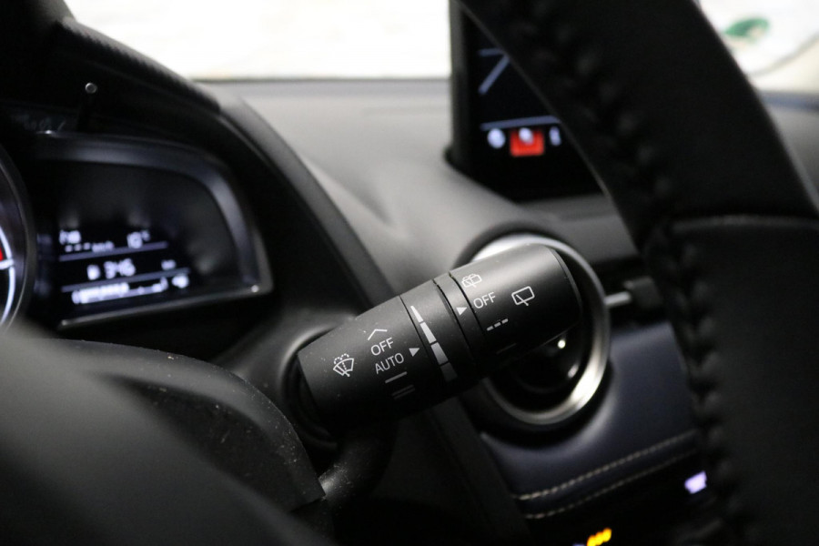 Mazda 2 1.5 Skyactiv-G Luxury | CARPLAY | NAVI | HEADUP | NAP | NL AUTO |