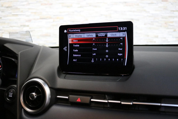 Mazda 2 1.5 Skyactiv-G Luxury | CARPLAY | NAVI | HEADUP | NAP | NL AUTO |