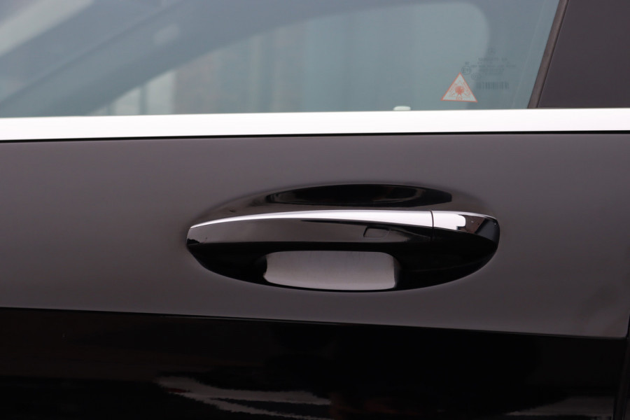 Mercedes-Benz S-Klasse 560 AMG Line Premium | V8 | Active Body Control | Distronic+ | HUD | Panoramadak | Burmester | Nachtzicht | Intelligent Light System | Soft-Close | Keyless Go | Camera | Nappa Leder |