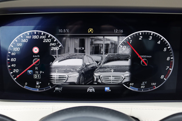 Mercedes-Benz S-Klasse 560 AMG Line Premium | V8 | Active Body Control | Distronic+ | HUD | Panoramadak | Burmester | Nachtzicht | Intelligent Light System | Soft-Close | Keyless Go | Camera | Nappa Leder |