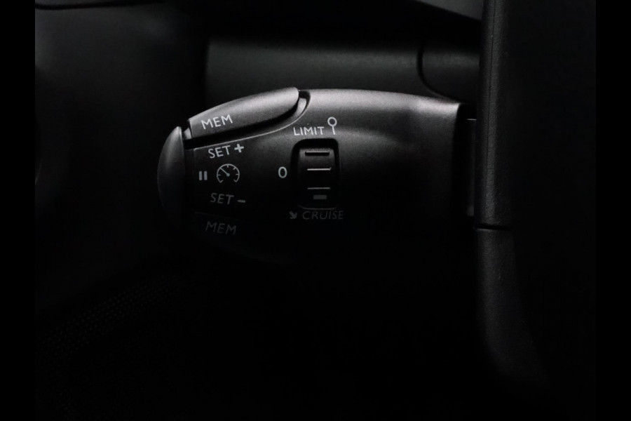 Citroën C3 1.2 PureTech Business Luxe (APPLE CARPLAY,LANE ASSIST,PARKEERSENSOREN,CRUISE,NAVIGATIE,NIEUWE APK,TOPCONDITIE)