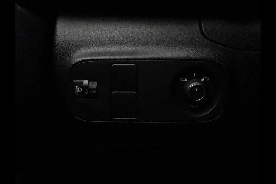 Citroën C3 1.2 PureTech Business Luxe (APPLE CARPLAY,LANE ASSIST,PARKEERSENSOREN,CRUISE,NAVIGATIE,NIEUWE APK,TOPCONDITIE)