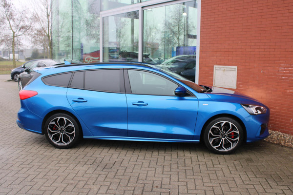 Ford FOCUS Wagon 1.0 EcoBoost Hybrid ST Line X Business 155pk! | Winter Pack | 18 inch lichtmetalen velgen