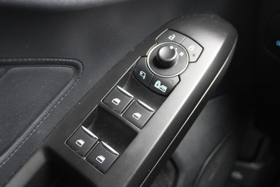 Ford FOCUS Wagon 1.0 EcoBoost Hybrid ST Line X Business 155pk! | Winter Pack | 18 inch lichtmetalen velgen