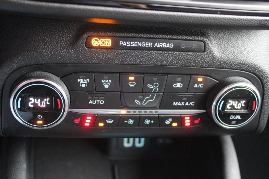 Ford FOCUS Wagon 1.0 EcoBoost Hybrid ST Line X Business 155pk! | Winter Pack | 18 inch lichtmetalen velgen